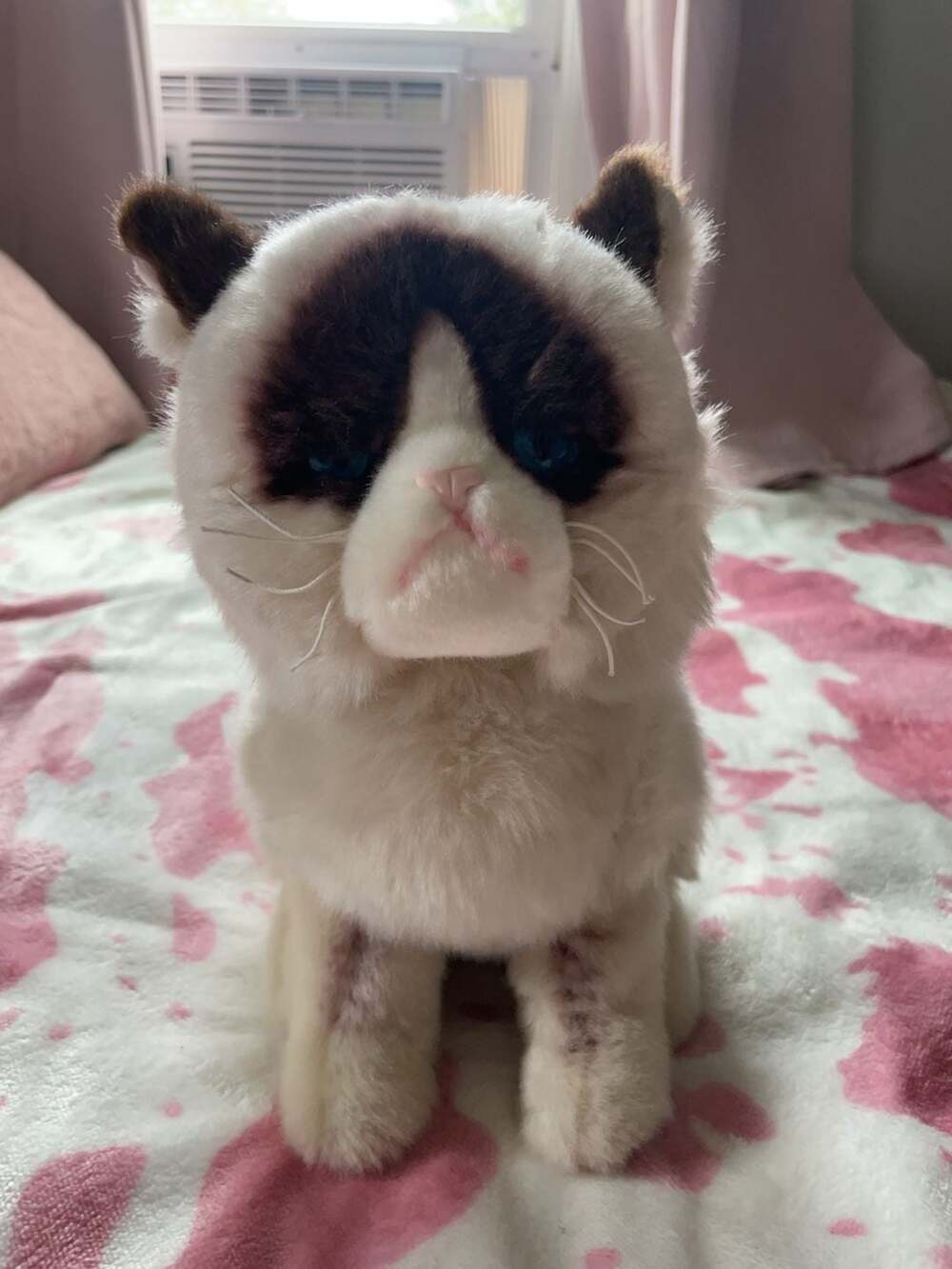 Gund Grumpy Cat Plush Stuffed Animal 4040133